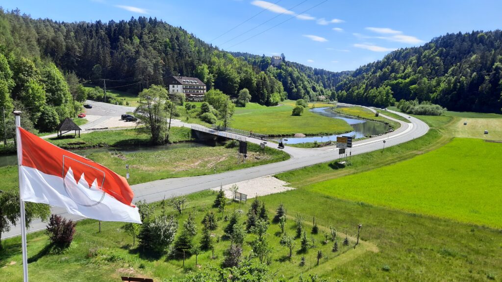 Blick ins Rabenecker Tal