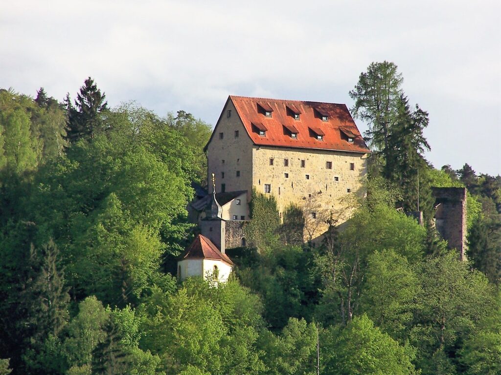 Burg Rabeneck Wiesenttal Abends